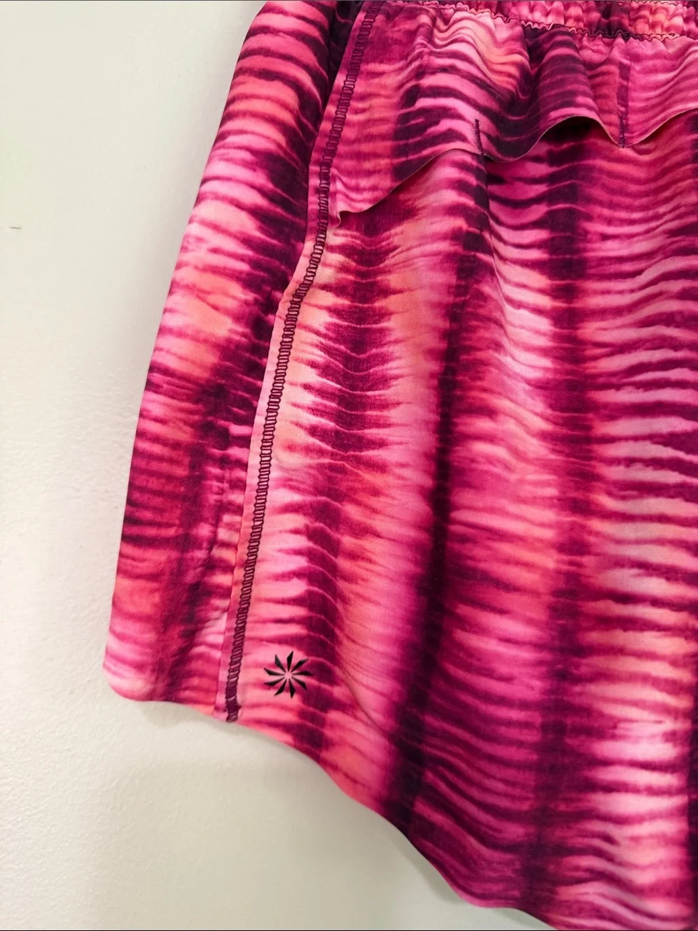 Athleta Girl Heart The Hustle 2.5” Short L/12
